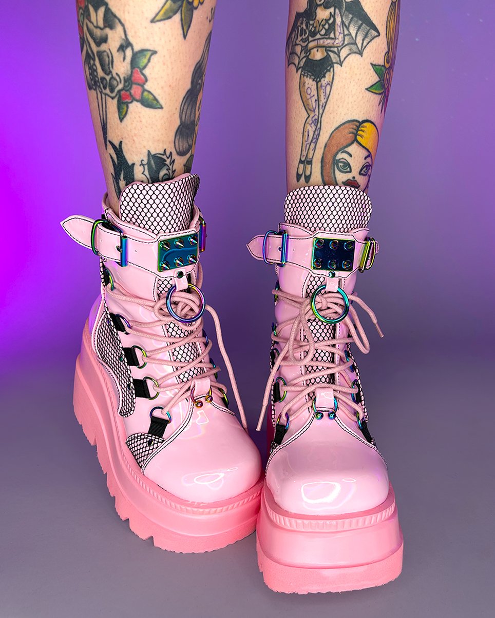 Shaker Baby Pink Hologram Wedge