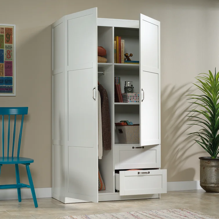 Lott Armoire